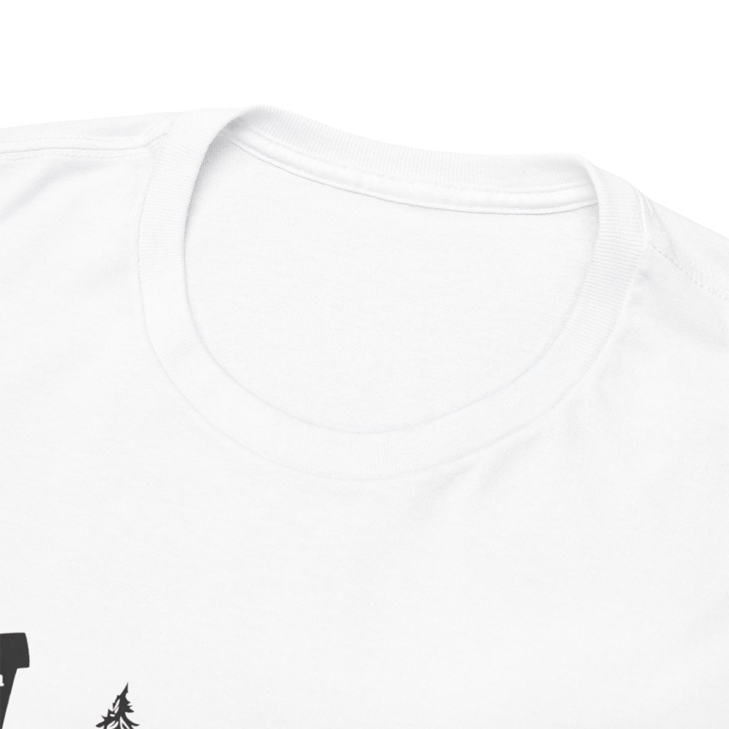 T-Shirt Unisex - Hochsitz im Wald - Rothirsch