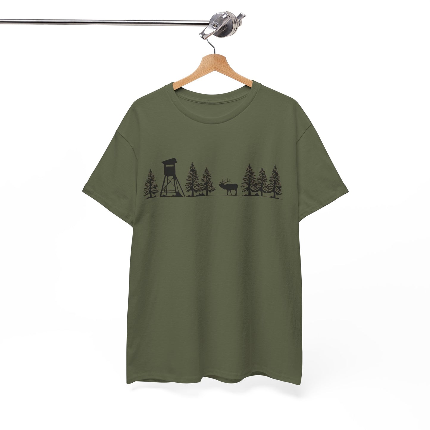 T-Shirt Unisex - Hochsitz im Wald - Rothirsch