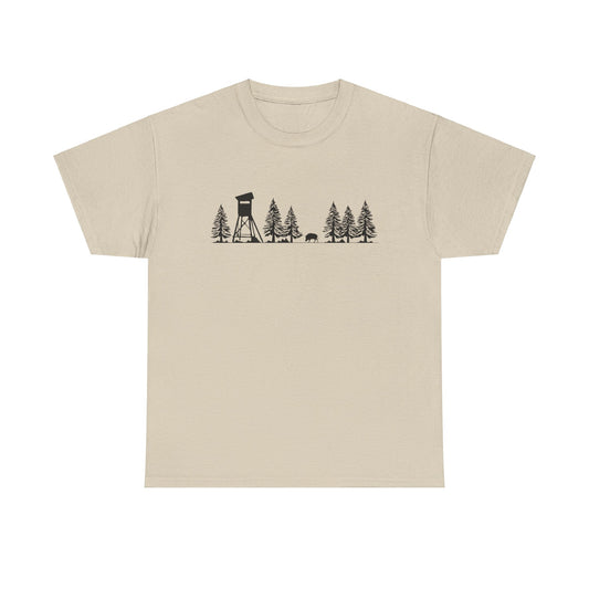 T-Shirt Unisex - Hochsitz im Wald - Wildschwein