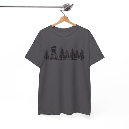 T-Shirt Unisex - Hochsitz im Wald