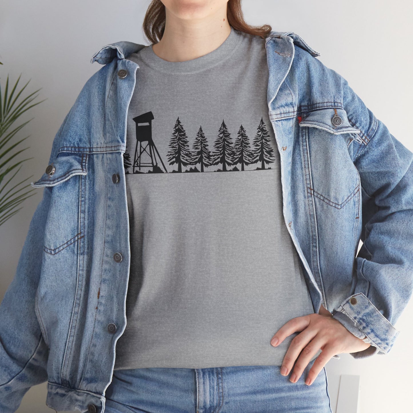 T-Shirt Unisex - Hochsitz im Wald