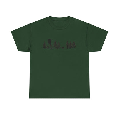 T-Shirt Unisex - Hochsitz im Wald - Wildschwein