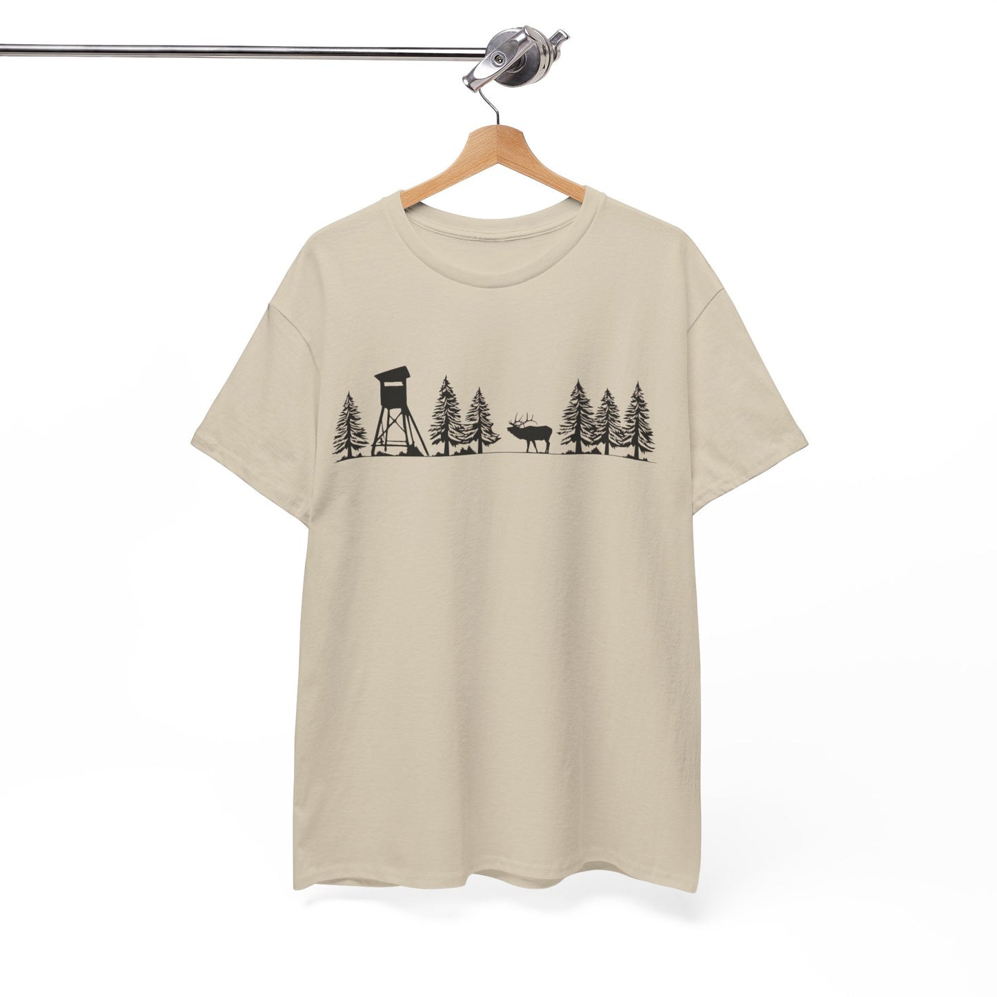 T-Shirt Unisex - Hochsitz im Wald - Rothirsch