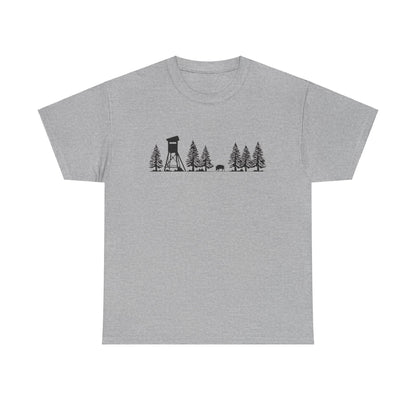 T-Shirt Unisex - Hochsitz im Wald - Wildschwein