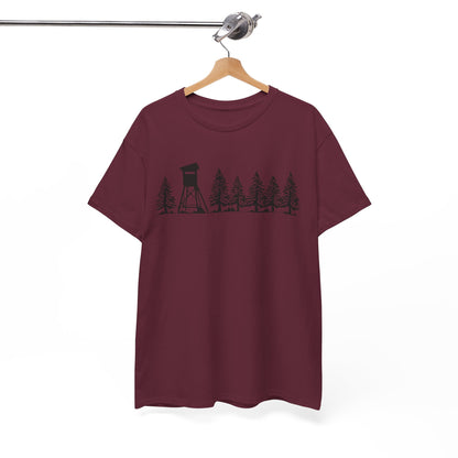 T-Shirt Unisex - Hochsitz im Wald