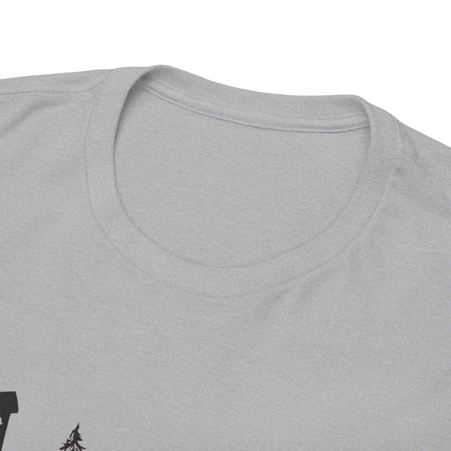 T-Shirt Unisex - Hochsitz im Wald - Rothirsch