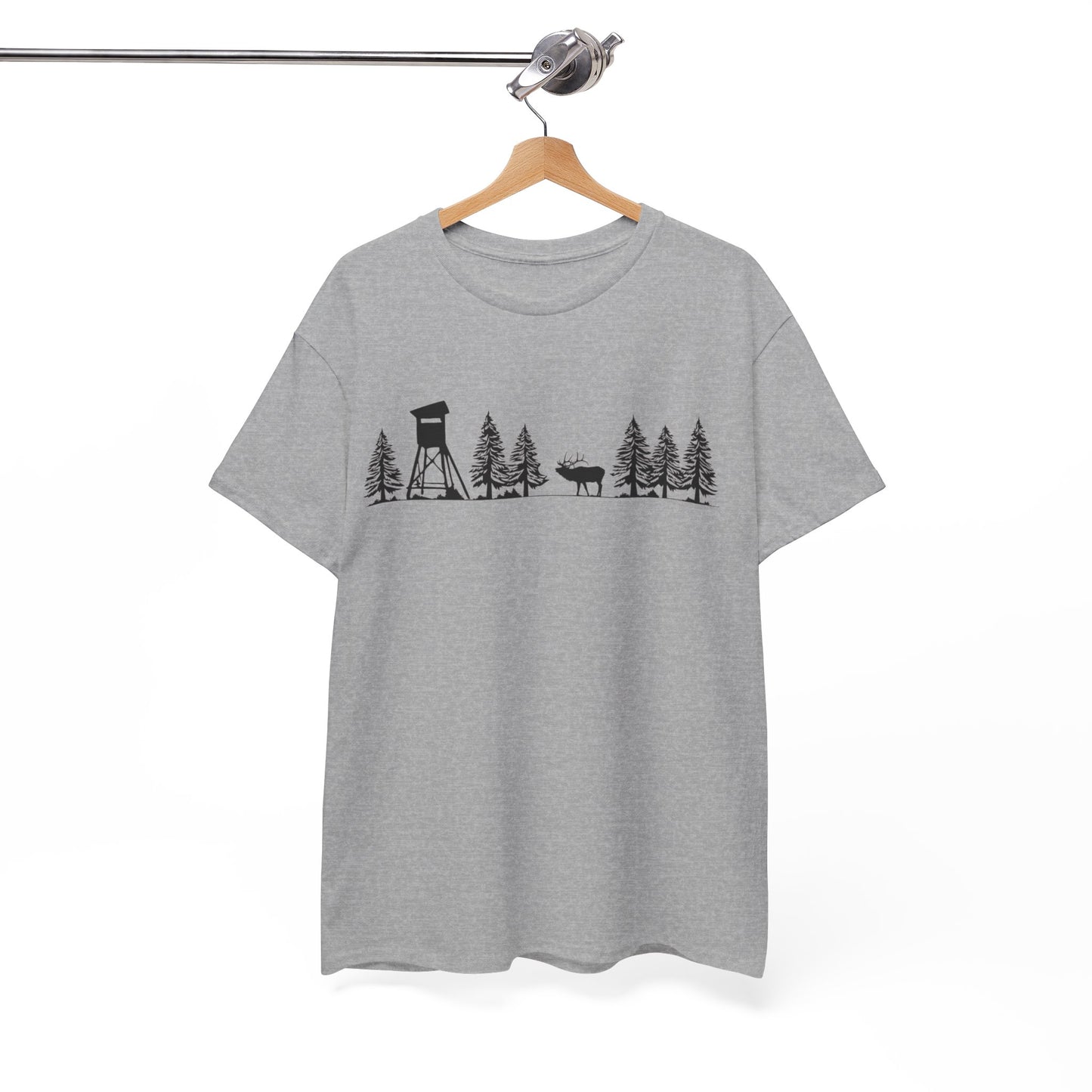 T-Shirt Unisex - Hochsitz im Wald - Rothirsch